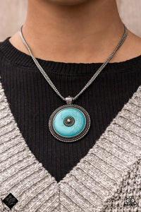 Epicenter of Attention Necklace (Blue, White)