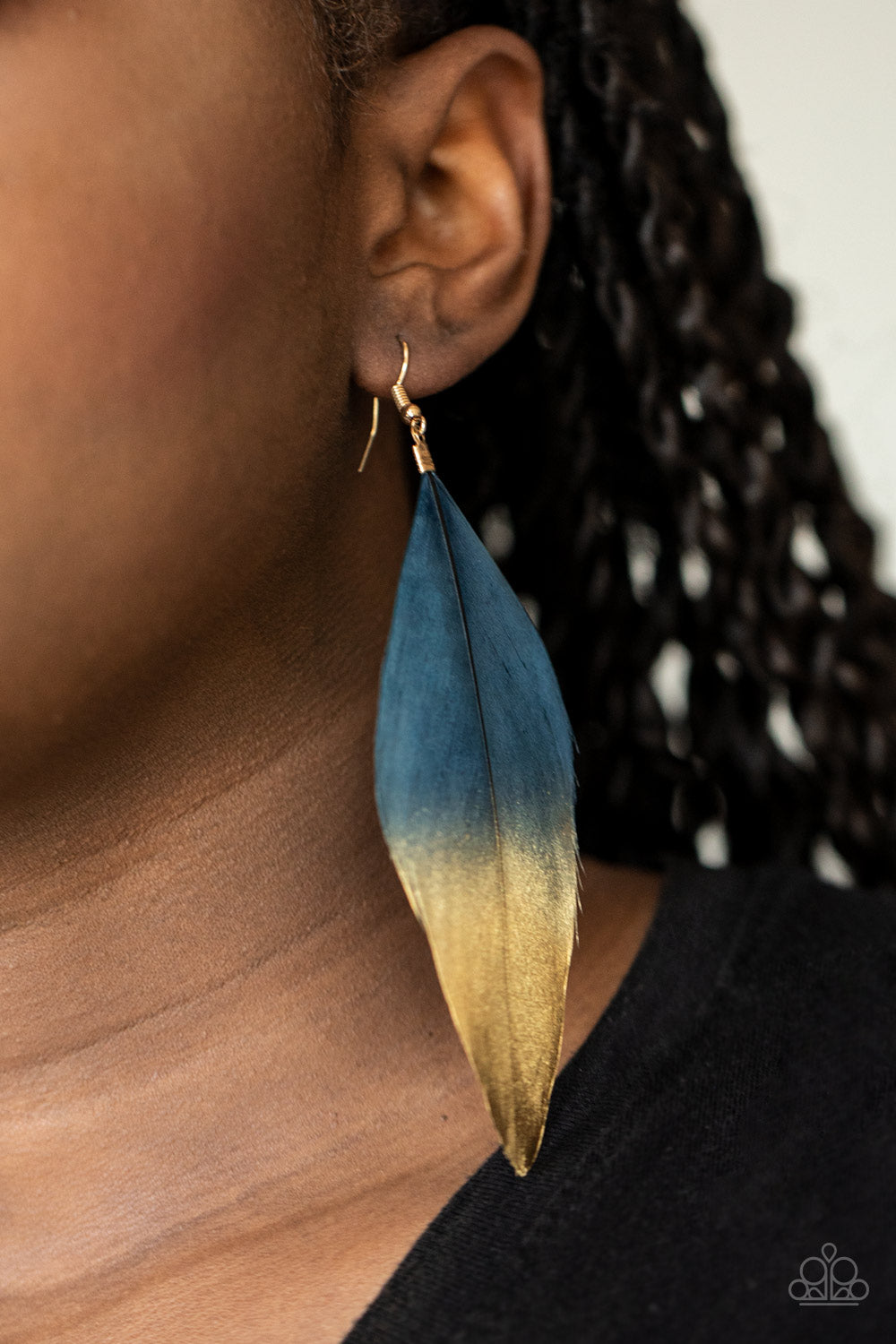 Fleek Feathers Blue Earring