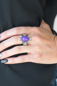 Noticeably Notable Ring (Green, Purple, Red)